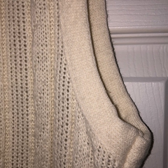 Vintage M 5 button sweater vest, off-white/cream - Picture 6 of 11